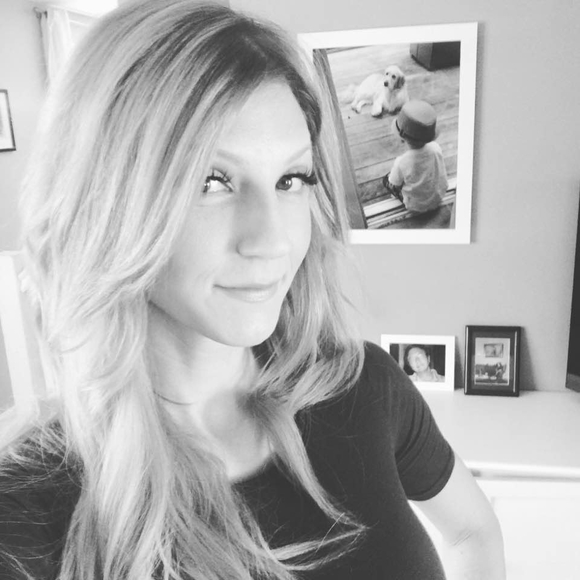 Meet your Posher, Aja - Picture 1 of 1